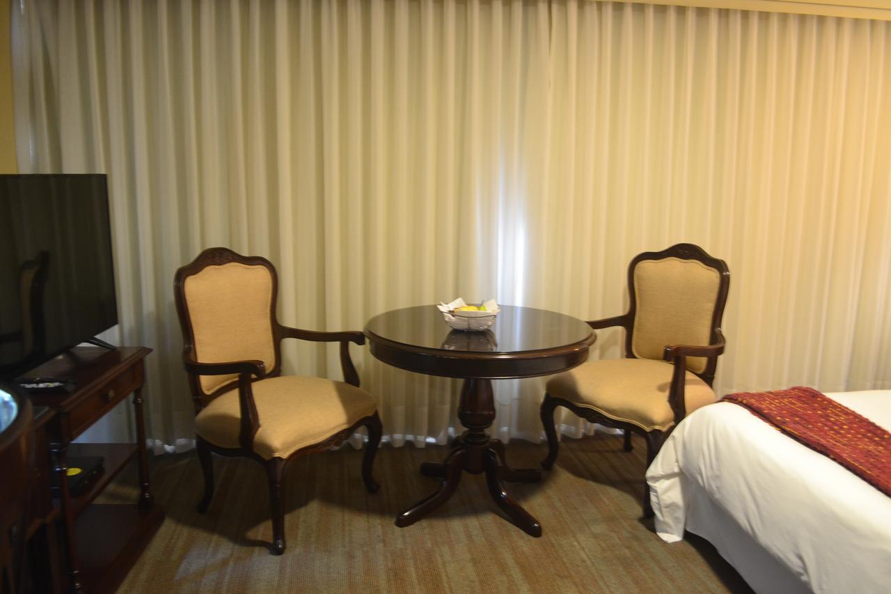 Suites Plaza Las Flores Lima Exterior photo
