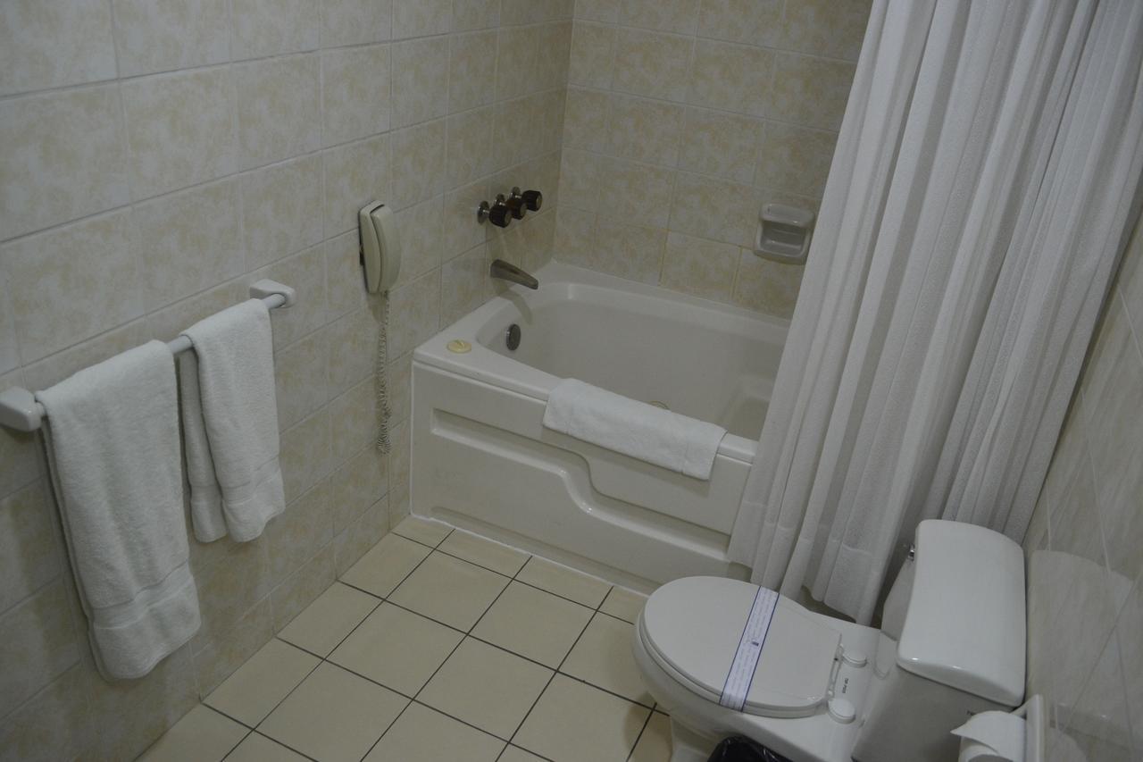 Suites Plaza Las Flores Lima Exterior photo