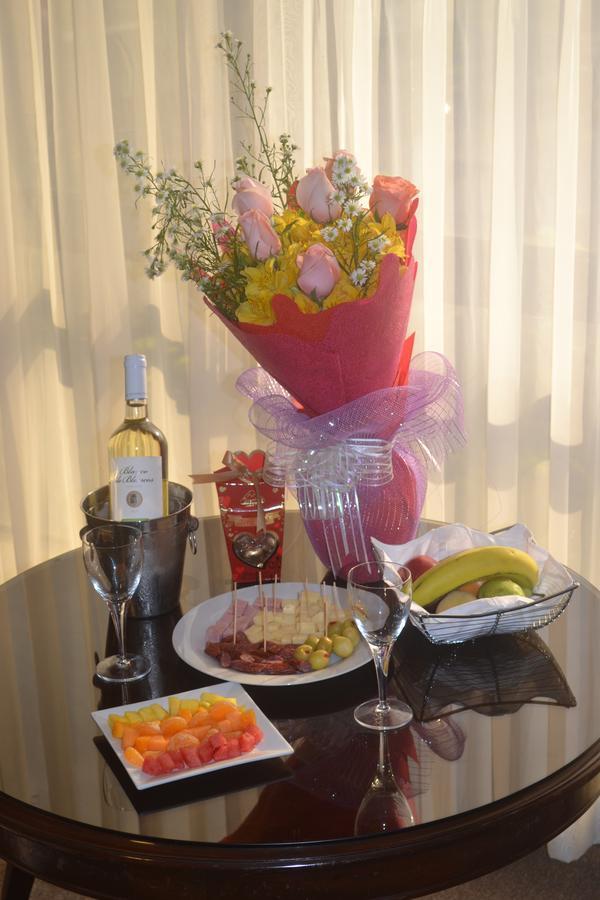 Suites Plaza Las Flores Lima Exterior photo