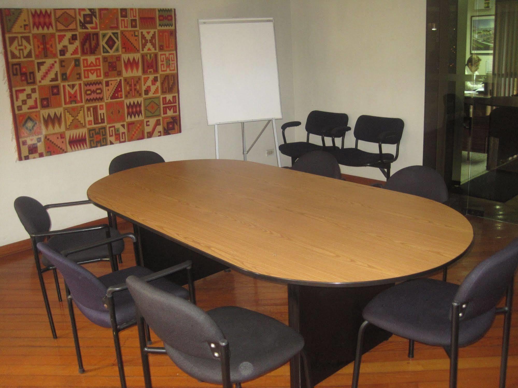 Suites Plaza Las Flores Lima Exterior photo