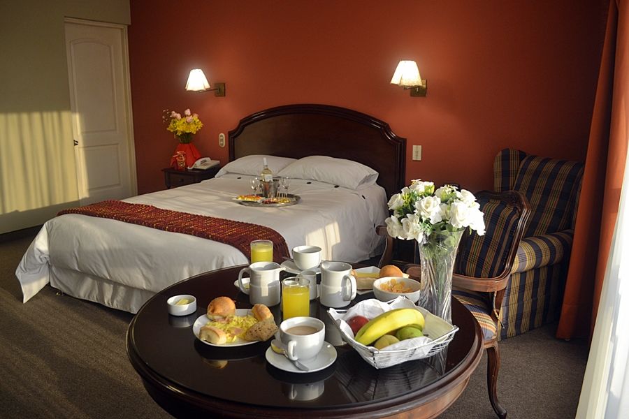 Suites Plaza Las Flores Lima Exterior photo