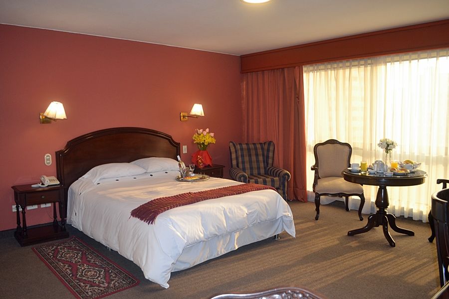 Suites Plaza Las Flores Lima Exterior photo